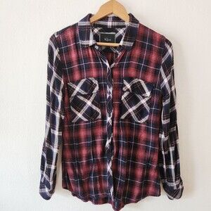 Rails Hunter Flannel Red and Navy Blue Plaid Soft Button Down Shirt Size Small